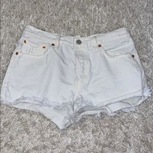 Levi Button White Denim Shorts